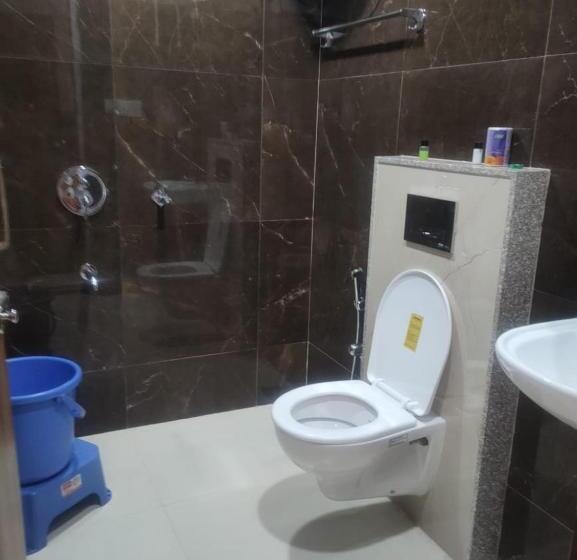 Chardham By Prithvi Hotels H