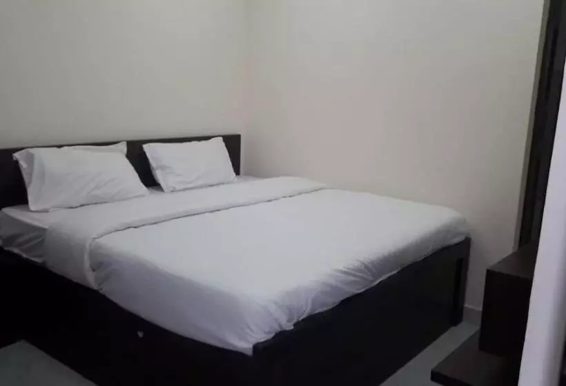 Chardham By Prithvi Hotels H