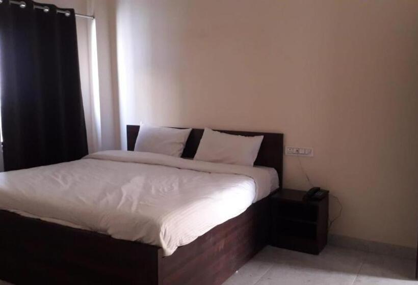 Chardham By Prithvi Hotels H