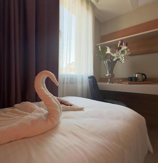 هتل Frezya Exclusively Women