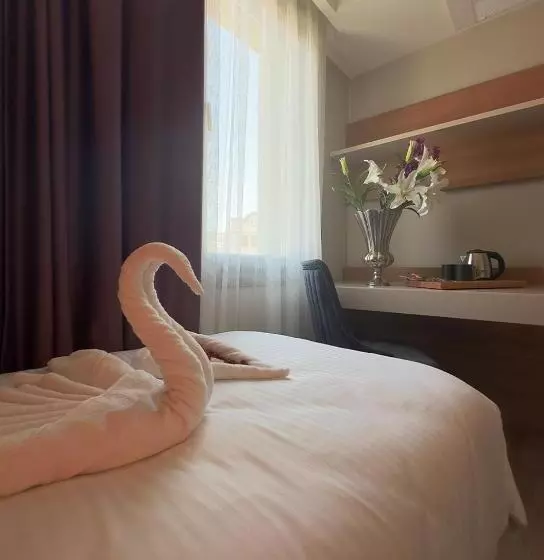 Hotelli Frezya   Exclusively Women