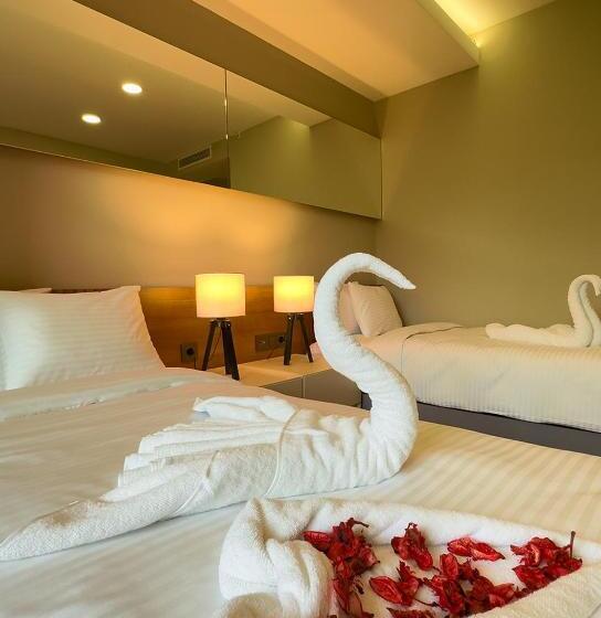 هتل Frezya Exclusively Women