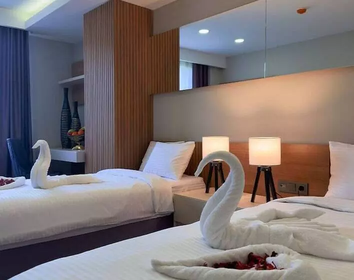 Hotelli Frezya   Exclusively Women