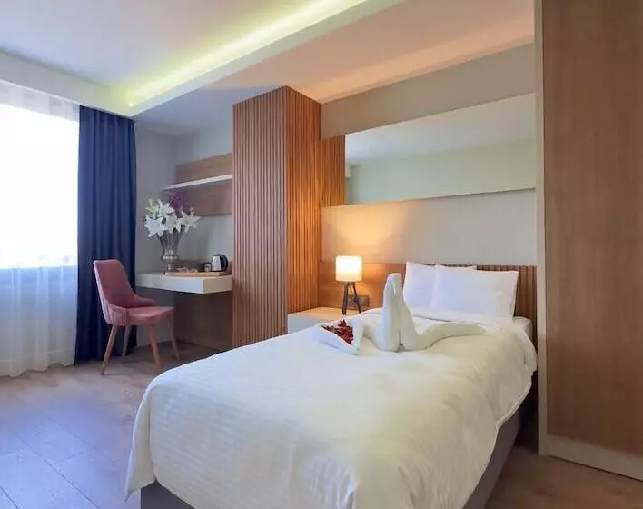 Hotelli Frezya   Exclusively Women