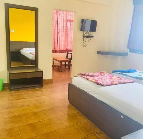 Goroomgo Hotel Arya Palace Puri Near Sea Beach   Luxury And Spacious Room With Parking Facilities