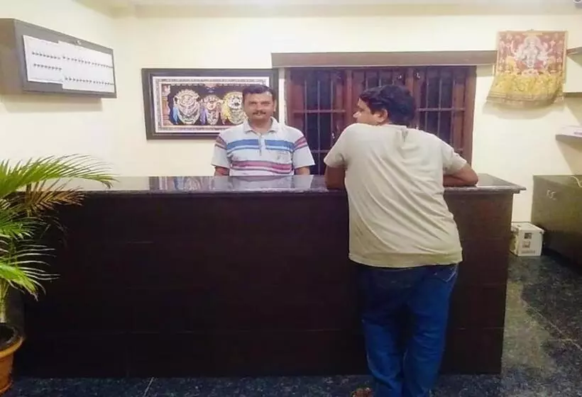 Goroomgo Hotel Arya Palace Puri Near Sea Beach   Luxury And Spacious Room With Parking Facilities