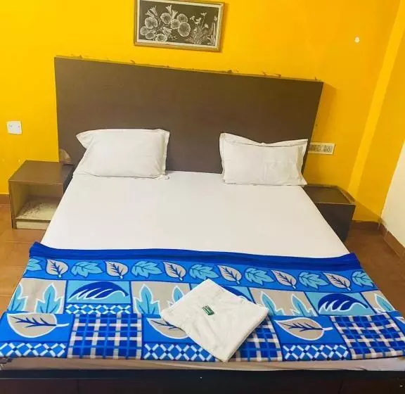 Goroomgo Hotel Arya Palace Puri Near Sea Beach   Luxury And Spacious Room With Parking Facilities