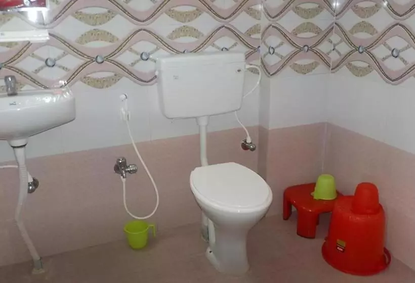 Goroomgo Hotel Arya Palace Puri Near Sea Beach   Luxury And Spacious Room With Parking Facilities