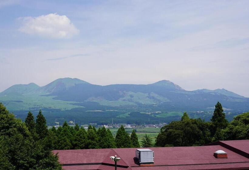 Hotelli フォレスタ阿蘇車帰