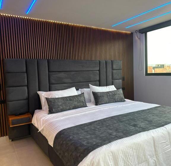 ホテル California