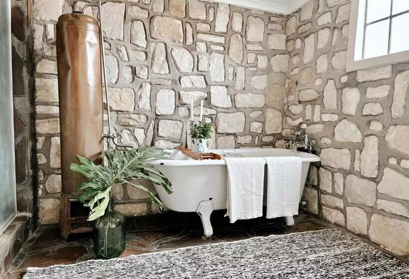 هتل Historical At The Mill Boutique