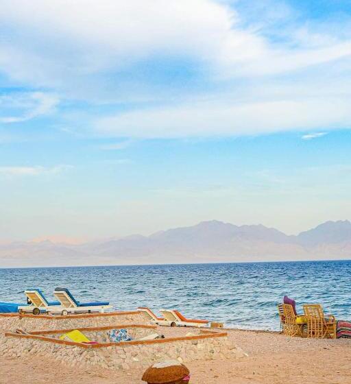 هتل Rayan S Beach Camp