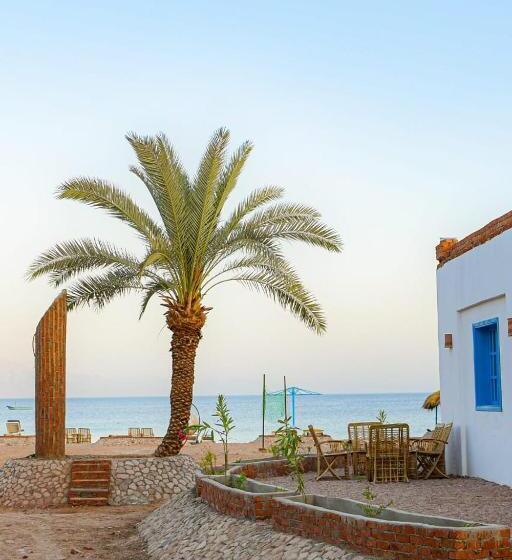 هتل Rayan S Beach Camp