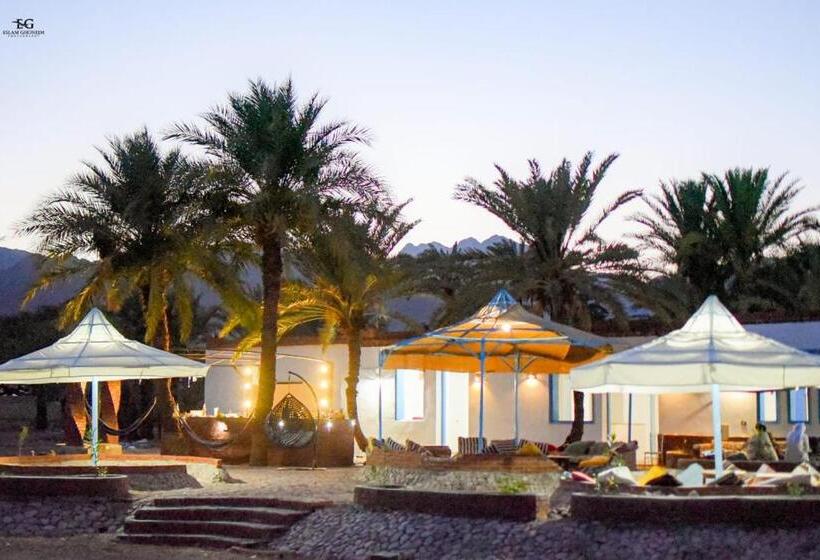 هتل Rayan S Beach Camp