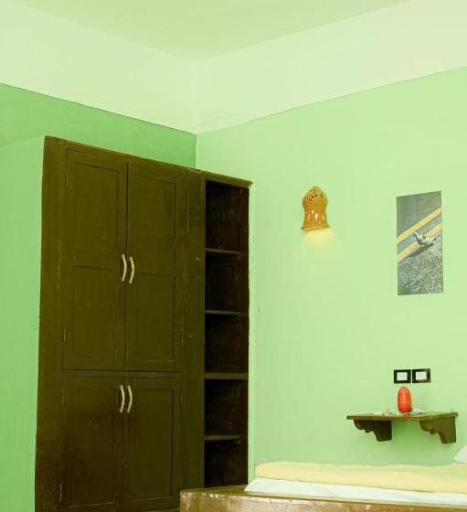 هتل Rayan S Beach Camp