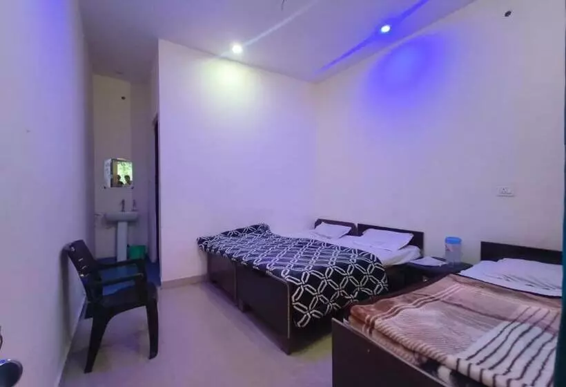 ホテル Shivanya Resot