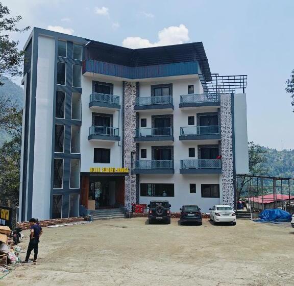 Отель Sudesh Ganga