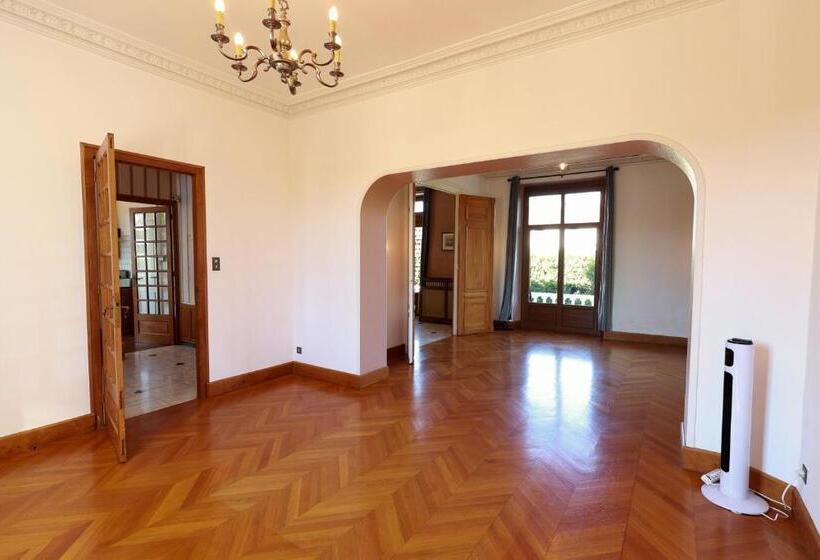 Hôtel Particulier Piscine & Spa