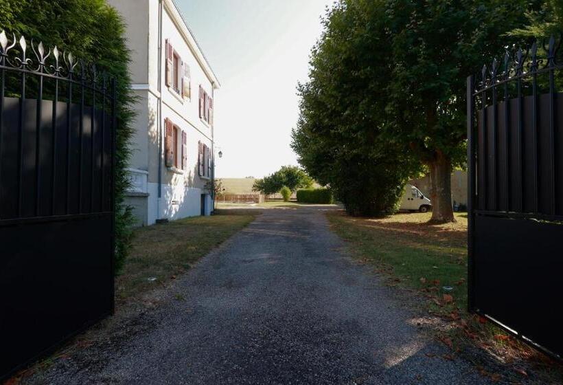 Hôtel Particulier Piscine & Spa