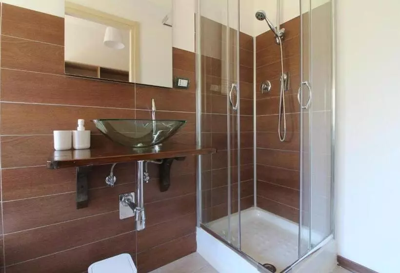 پانسیون Acquacorrente Rooms   A Due Passi Dal Mare