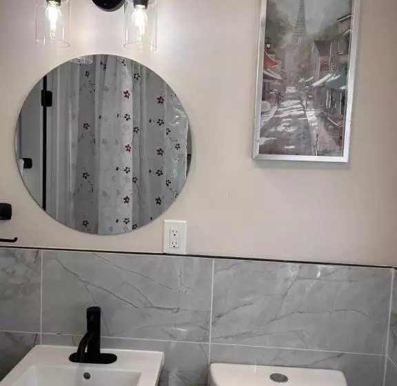 Majatalo Cozy Multi Level House Private Level A, Irvington Nj