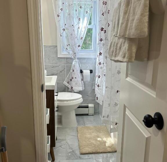 Pensjonat Cozy Multi Level House Private Level A, Irvington Nj