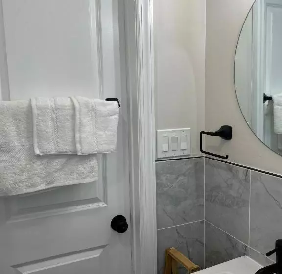 Majatalo Cozy Multi Level House Private Level A, Irvington Nj
