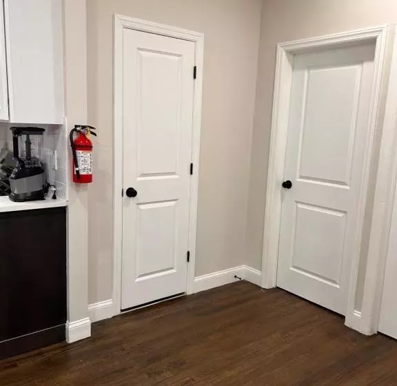 Majatalo Cozy Multi Level House Private Level A, Irvington Nj
