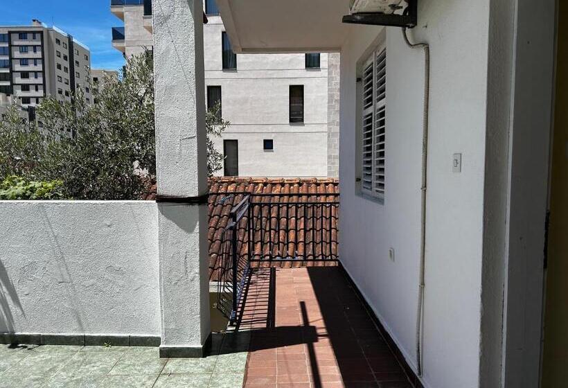 פנסיון Guest House Villa Zoran