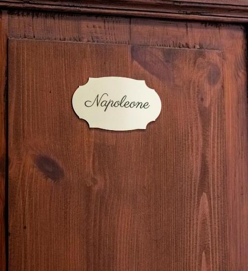 پانسیون Oldoini Luxury Apartment And Suites