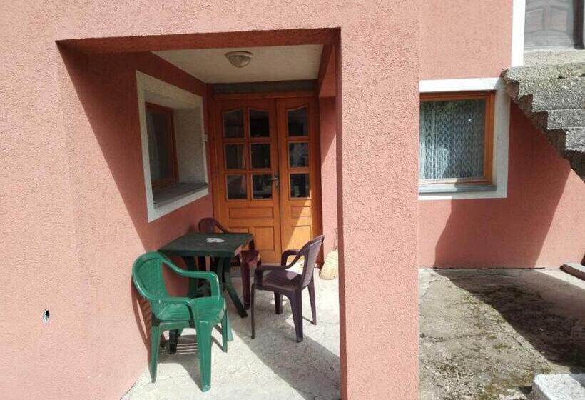 پانسیون Smeštaj Aleksa