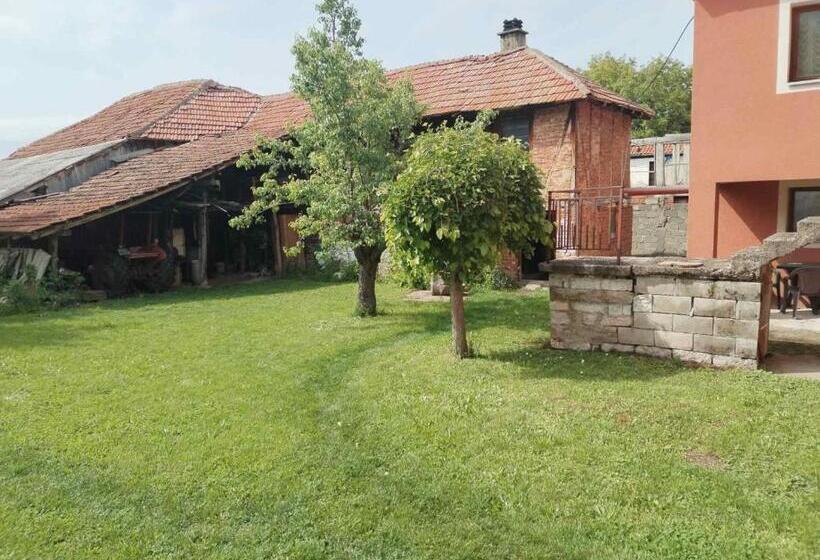 پانسیون Smeštaj Aleksa