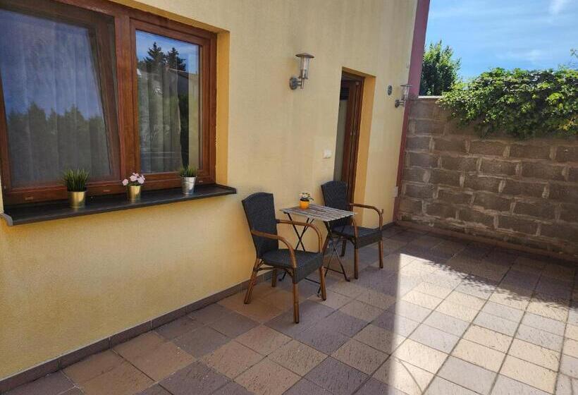 Radio Hotel Bratislava