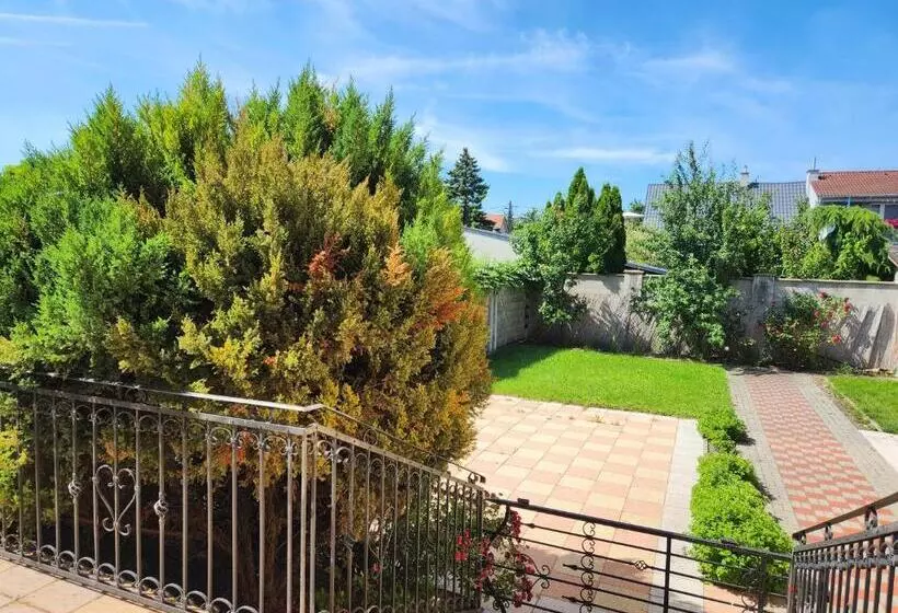 Radio Hotel Bratislava