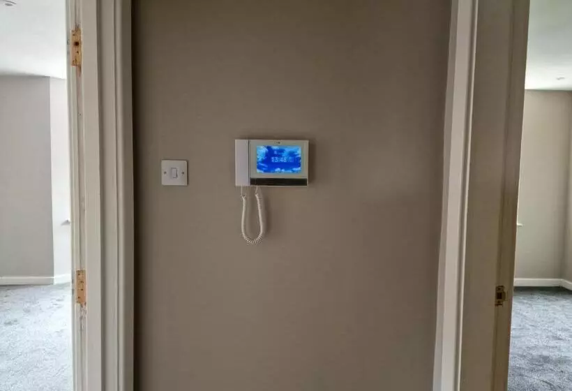 The Olive Tree Apart