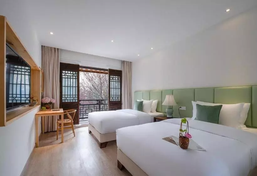 峨眉山和院静筑拾光温泉酒店