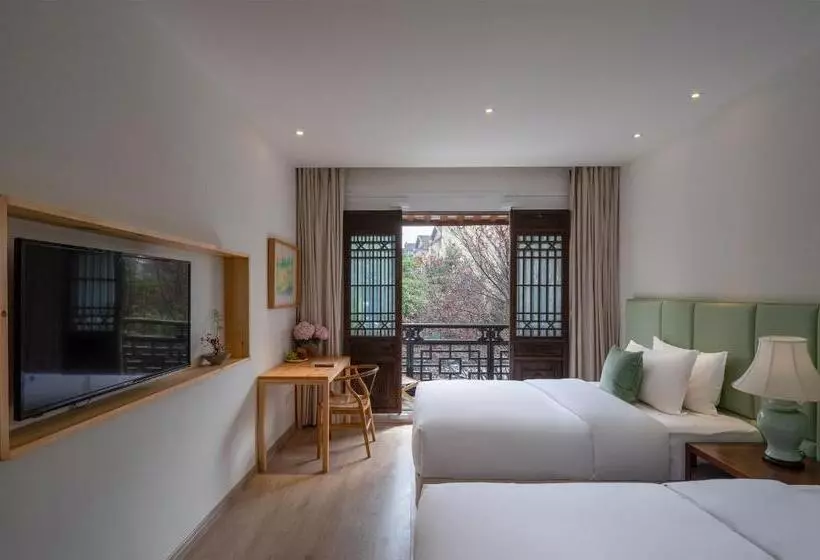 峨眉山和院静筑拾光温泉酒店