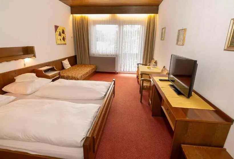 Retkeilymaja Brau Gasthof Sengstbratl