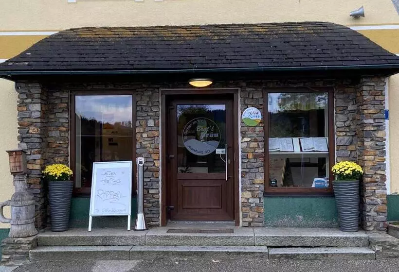 Retkeilymaja Brau Gasthof Sengstbratl