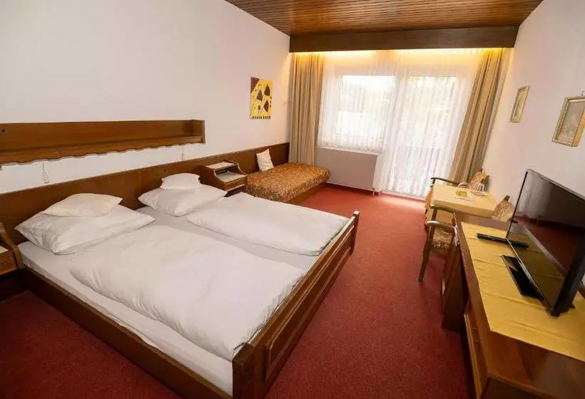 Retkeilymaja Brau Gasthof Sengstbratl