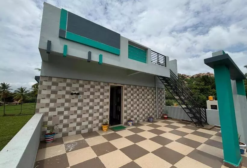 ユースホステル Cocogreen Hampi