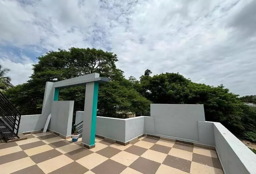 ユースホステル Cocogreen Hampi