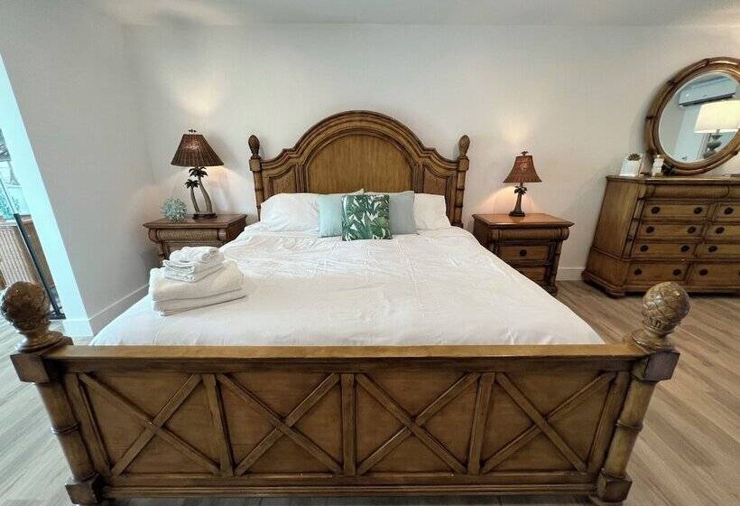 هاستل Guana Beach Inn