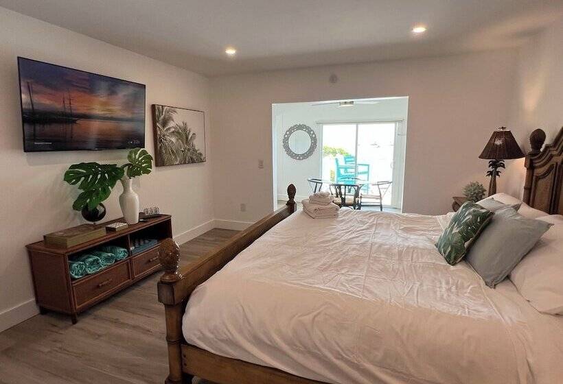 هاستل Guana Beach Inn