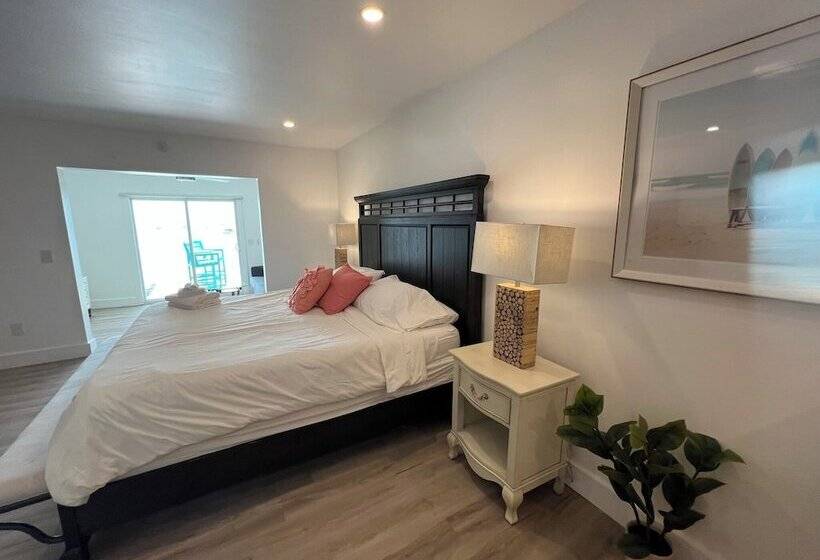 هاستل Guana Beach Inn