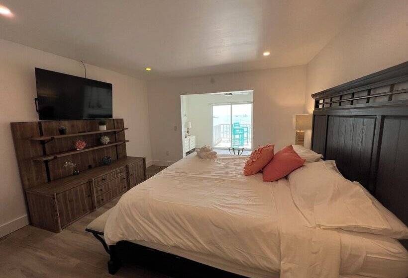 هاستل Guana Beach Inn