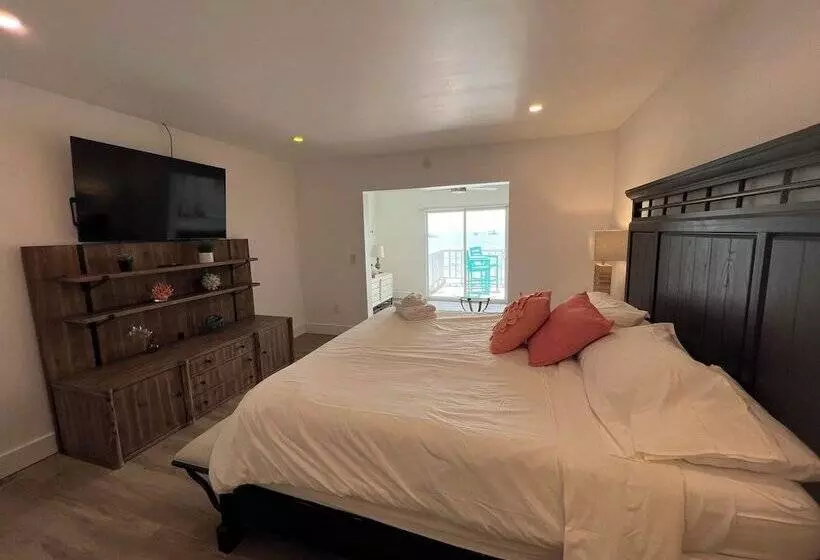 هاستل Guana Beach Inn