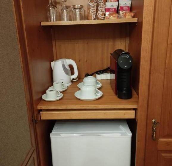 تختخواب و صبحانه Elegância & Carros