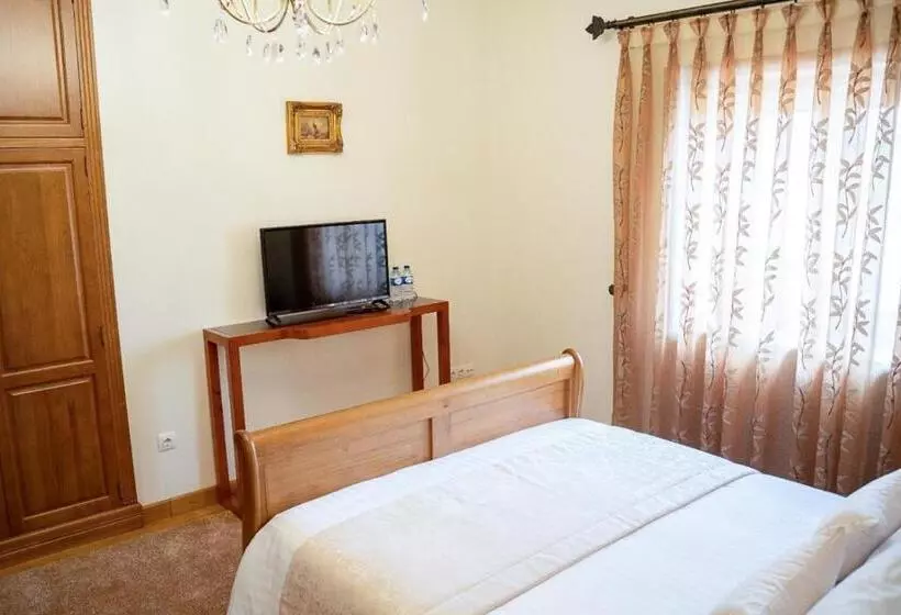 Aamiaismajoitus (B&B) Elegância & Carros