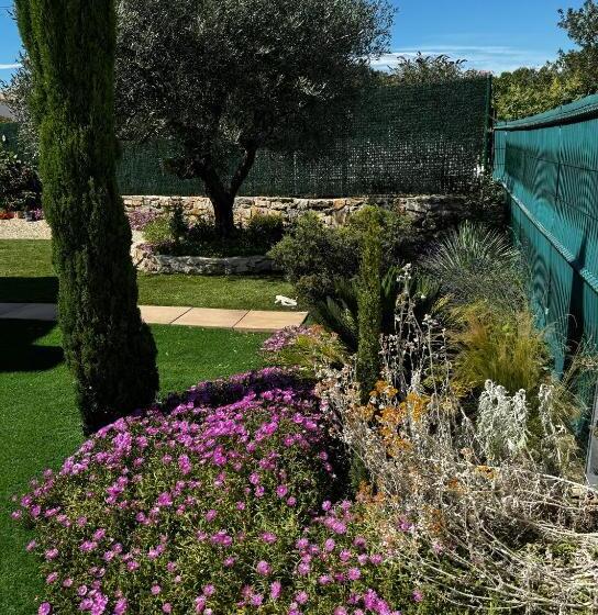 مبيت وإفطار La Maison Des Tarentes